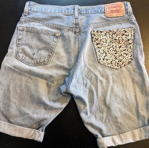 Light men's Levi jean shorts with floral print pocket